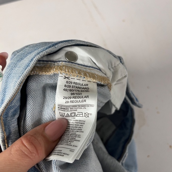 GAP kick fit relaxed denim jeans size 29 comfy casual - Picture 3 of 4